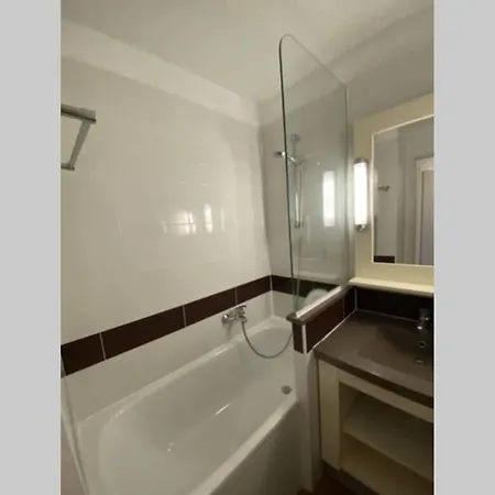 C021 Lumineux Avec Terrasse Et Piscine Apartment *