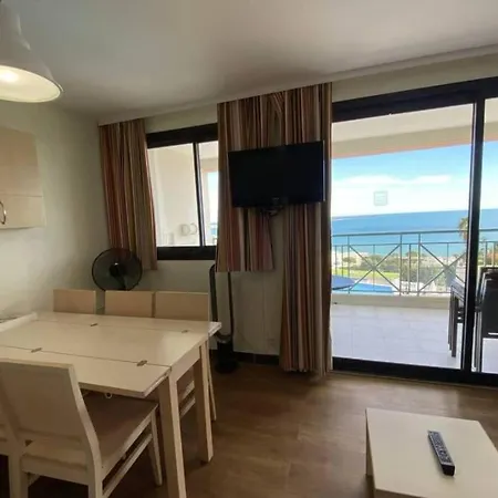 C021 Lumineux Avec Terrasse Et Piscine Cannes
