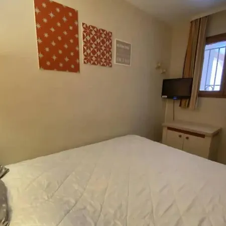 C021 Lumineux Avec Terrasse Et Piscine *